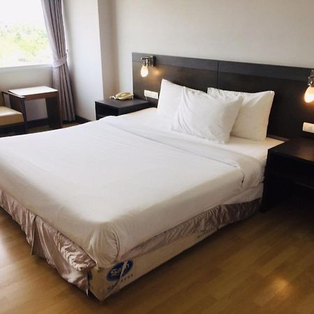 Sinkiat Buri Hotel Satun Ngoại thất bức ảnh