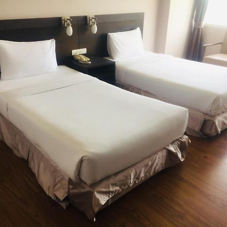 Sinkiat Buri Hotel Satun Ngoại thất bức ảnh