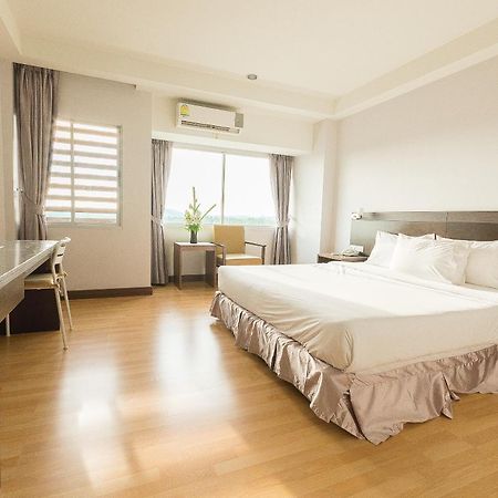 Sinkiat Buri Hotel Satun Ngoại thất bức ảnh