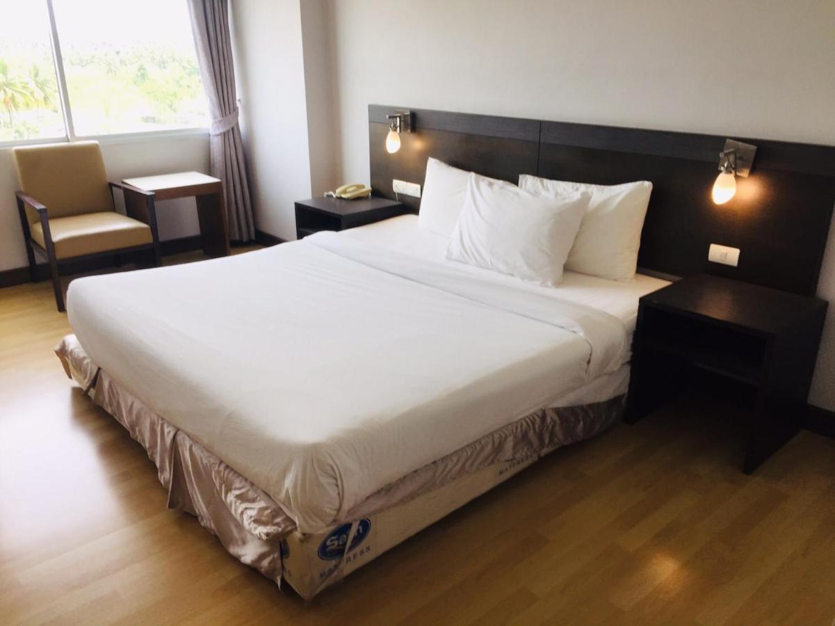 Sinkiat Buri Hotel Satun Ngoại thất bức ảnh