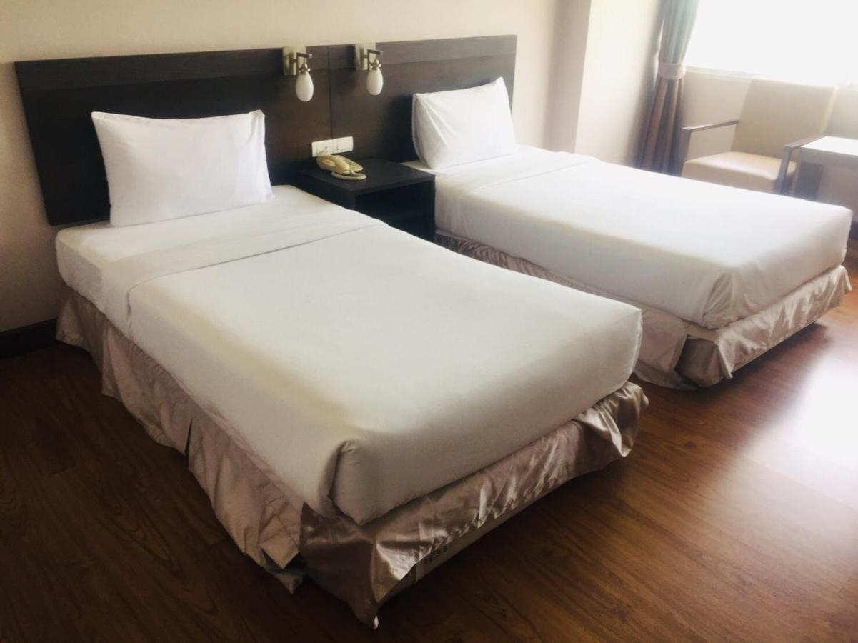 Sinkiat Buri Hotel Satun Ngoại thất bức ảnh