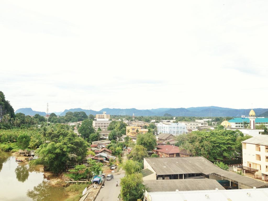 Sinkiat Buri Hotel Satun Ngoại thất bức ảnh