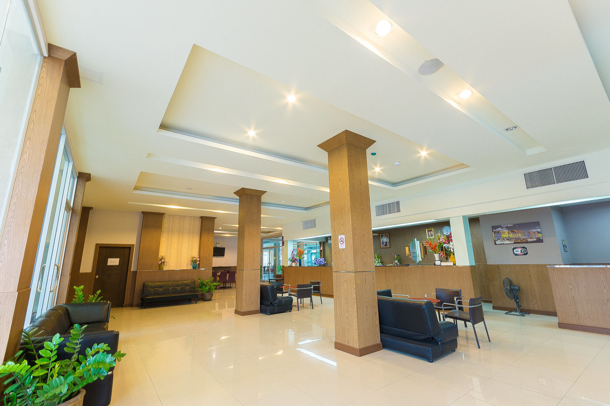 Sinkiat Buri Hotel Satun Ngoại thất bức ảnh