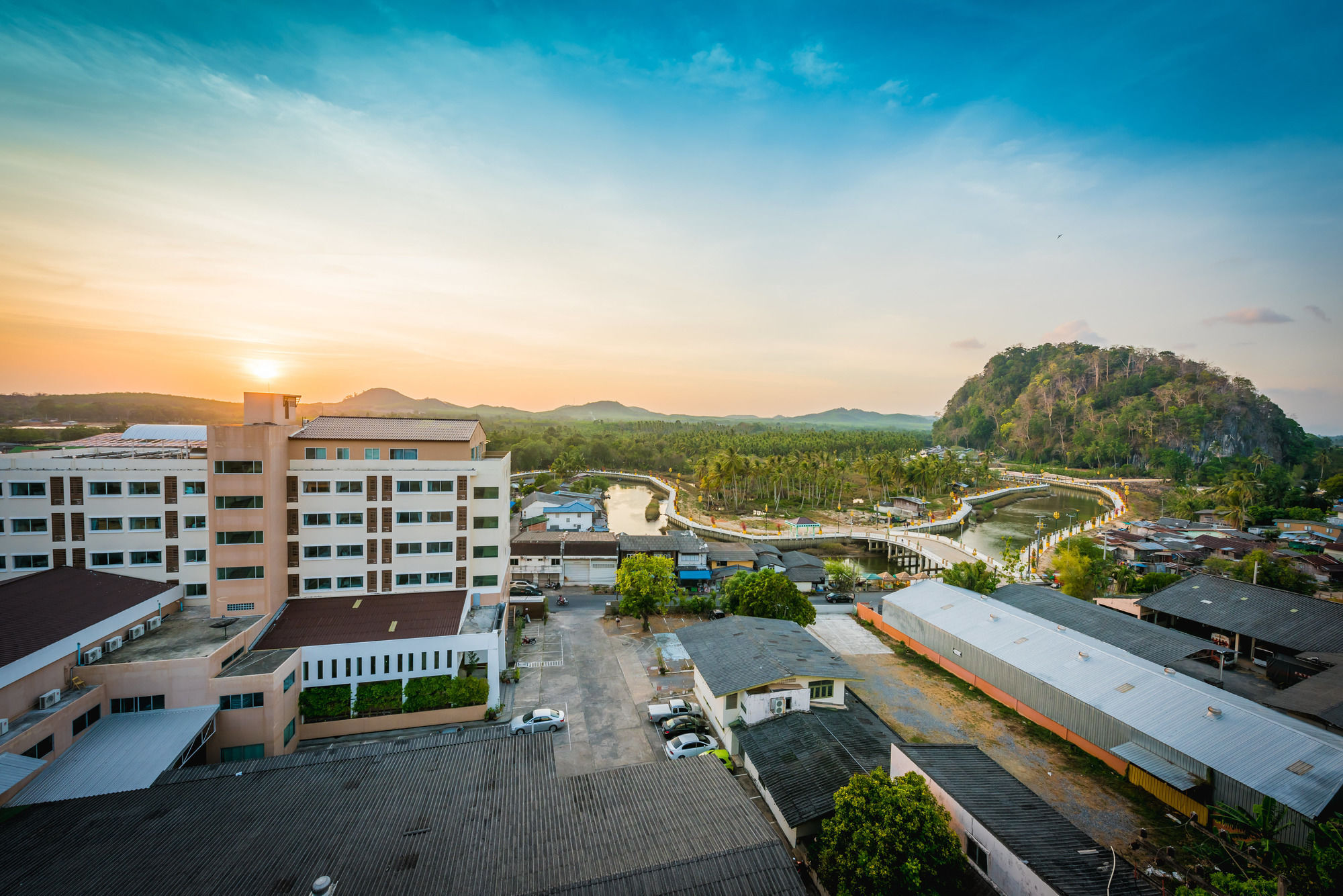 Sinkiat Buri Hotel Satun Ngoại thất bức ảnh